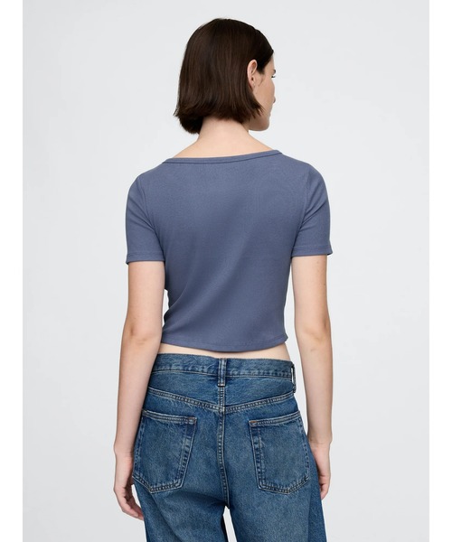 GAP(ギャップ)の「リブクロップTシャツ(カーディガン)(Tシャツ/カットソー・レディース・ブラック/グリーン/ホワイト/パープル/ベージュ/ブルー/ブルー系その他/グリーン系その他・XS/S/M/L/XL/XXS)」の21枚目の写真