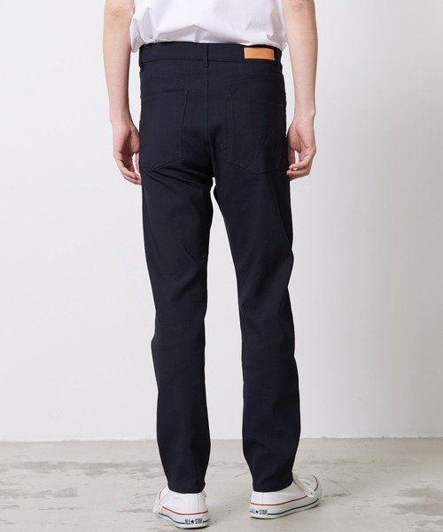 Arnold Palmer（アーノルドパーマー）の「テーパード ストレッチ チノパンツ（チノパンツ・メンズ・ブラック/ベージュ/ネイビー/オフホワイト・LL/L/M）」の17枚目の写真