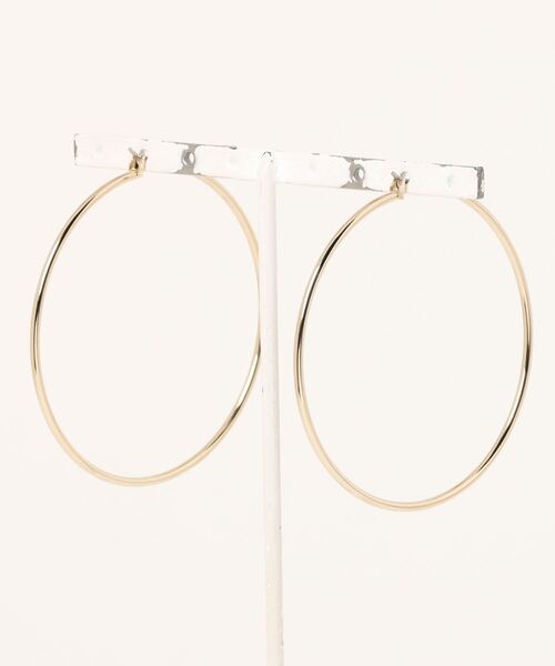 CIAOPANIC TYPY（チャオパニックティピー）の「【 lil/リル】メタルフープピアスL（ピアス（両耳用）・レディース・シルバー/ゴールド・ONE SIZE）」の7枚目の写真