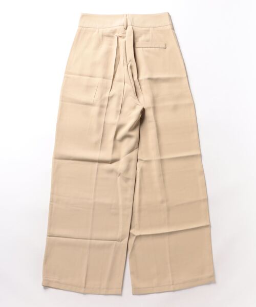 sorule(ソルレ)の「タックストレートパンツ(スラックス・レディース・グリーン/アイボリー・LARGE/MEDIUM)」の8枚目の写真