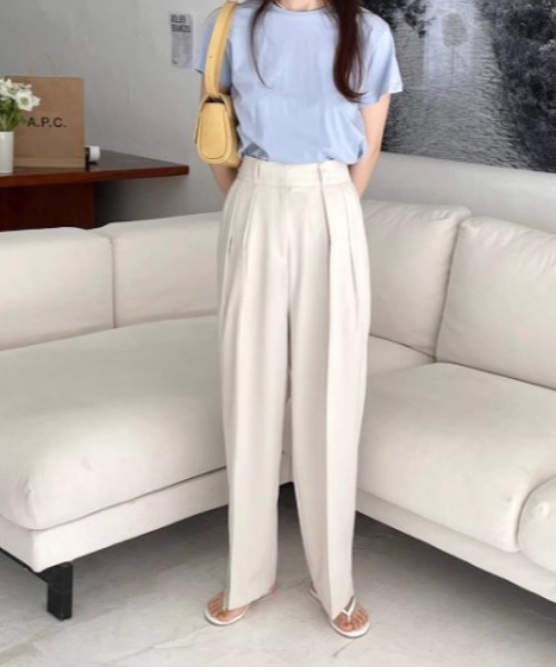 sorule(ソルレ)の「タックストレートパンツ(スラックス・レディース・グリーン/アイボリー・LARGE/MEDIUM)」の3枚目の写真