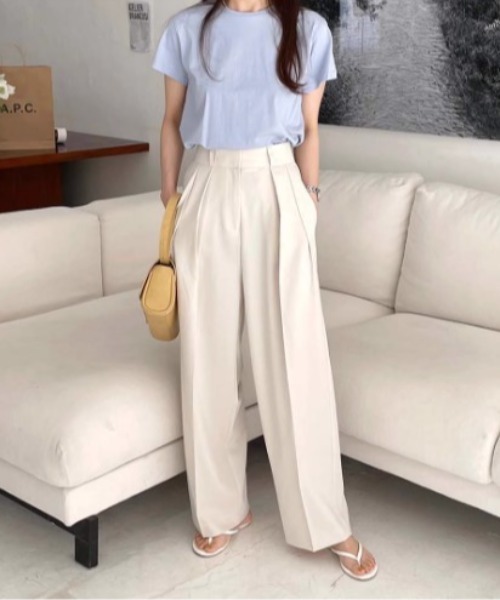 sorule(ソルレ)の「タックストレートパンツ(スラックス・レディース・グリーン/アイボリー・LARGE/MEDIUM)」の4枚目の写真