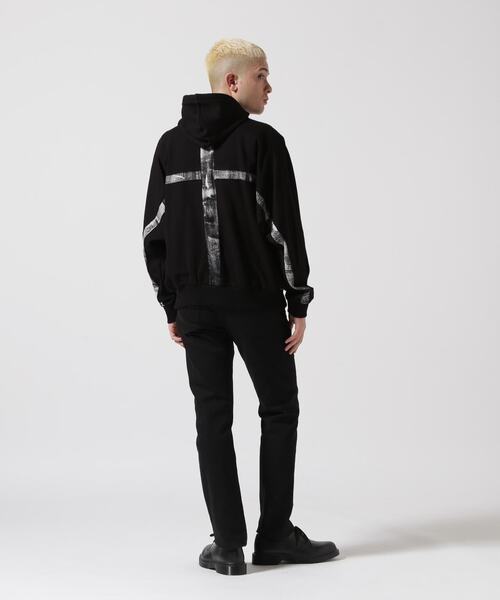 KMRii（ケムリ）の「KMRii/ケムリ/Back Cross Short Parka（パーカー・メンズ・ブラック・2）」の16枚目の写真
