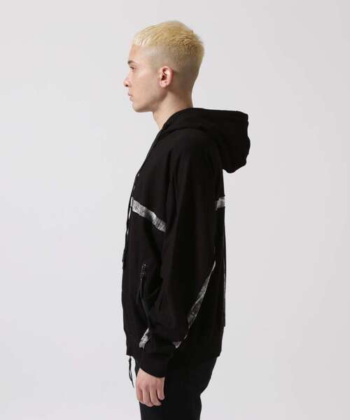 KMRii（ケムリ）の「KMRii/ケムリ/Back Cross Short Parka（パーカー・メンズ・ブラック・2）」の17枚目の写真