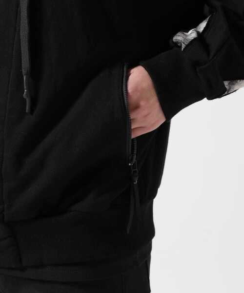 KMRii（ケムリ）の「KMRii/ケムリ/Back Cross Short Parka（パーカー・メンズ・ブラック・2）」の11枚目の写真