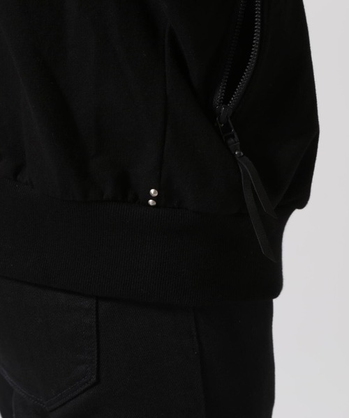 KMRii（ケムリ）の「KMRii/ケムリ/Back Cross Short Parka（パーカー・メンズ・ブラック・2）」の12枚目の写真