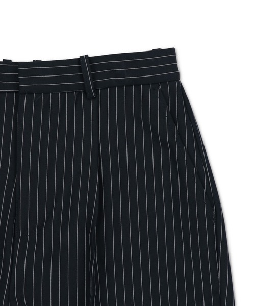 SPINNS(スピンズ)の「【サイズ展開あり・ユニセックスで着用可能】ストライプテーラードスラックスパンツ(スラックス・メンズ・ネイビー/ブラック・L/M/S)」の5枚目の写真