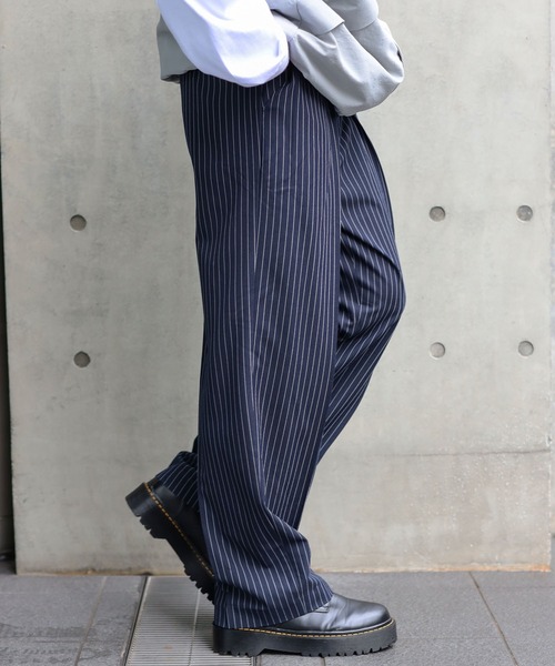 SPINNS(スピンズ)の「【サイズ展開あり・ユニセックスで着用可能】ストライプテーラードスラックスパンツ(スラックス・メンズ・ネイビー/ブラック・L/M/S)」の11枚目の写真