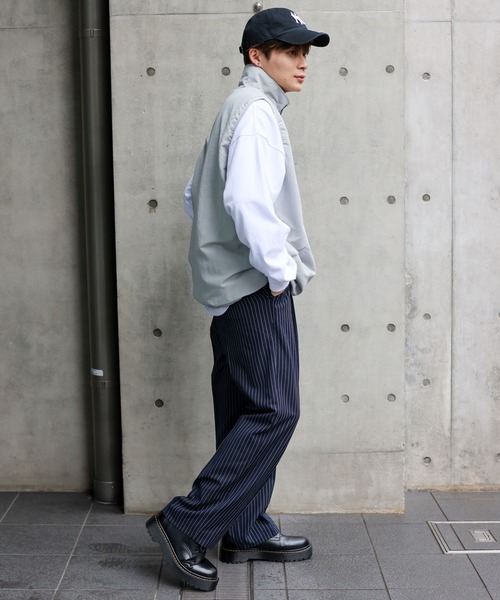 SPINNS(スピンズ)の「【サイズ展開あり・ユニセックスで着用可能】ストライプテーラードスラックスパンツ(スラックス・メンズ・ネイビー/ブラック・L/M/S)」の13枚目の写真