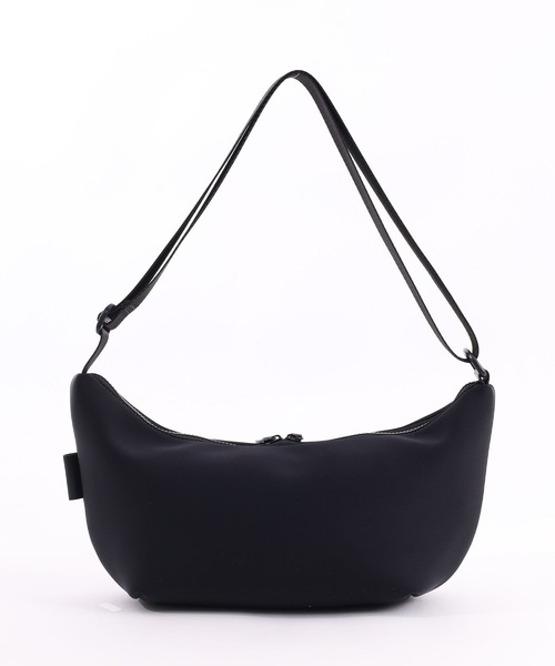 COOCO(クーコ)の「ダイバー風素材ミカヅキ型ショルダーバッグ(ショルダーバッグ・レディース・オフホワイト/グレー/ブラック/ベージュ・9)」の11枚目の写真