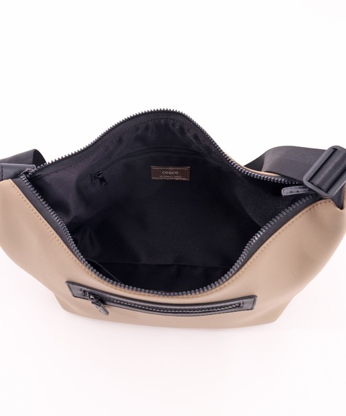 COOCO(クーコ)の「ダイバー風素材ミカヅキ型ショルダーバッグ(ショルダーバッグ・レディース・オフホワイト/グレー/ブラック/ベージュ・9)」の21枚目の写真