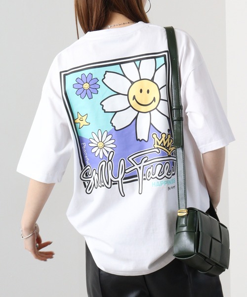 SMILEY FACE（スマイリーフェイス）の「SMILEY FACE オーバーサイズ ヘビーウエイト半袖Tシャツ（Tシャツ/カットソー・メンズ・杢グレー/ブラック/グレイッシュベージュ/ホワイト系/ミント/ピンク/ブラック系/ブラック系1/ホワイト/ライトグリーン系/グレー系/ホワイト系1・LL/L/M）」の4枚目の写真