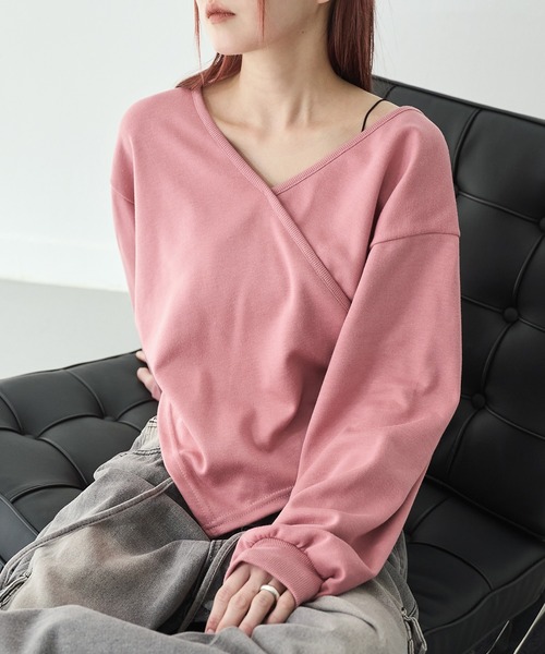 UNE MANSION（ユヌマンション）の「ワンオフショルダーアンバランススセミクロップドスウェットカットソー（スウェット・レディース・ブラック/グレー/ネイビー/ライトグレー/ピンク・FREE）」の11枚目の写真