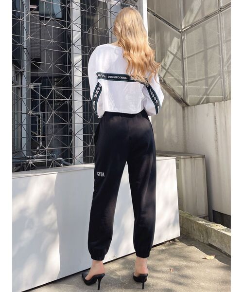 DC(ディーシー)の「GYDA×DC ロゴスウェットパンツ(スウェットパンツ・レディース・イエロー/オフホワイト/ブラック・FREE)」の11枚目の写真