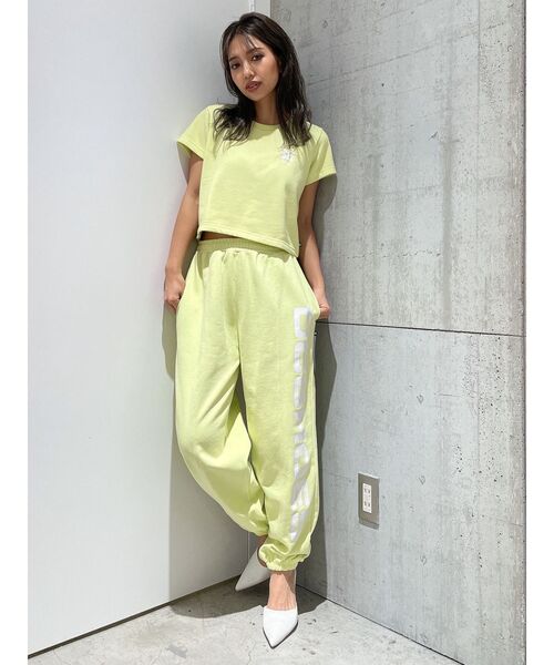 DC(ディーシー)の「GYDA×DC ロゴスウェットパンツ(スウェットパンツ・レディース・イエロー/オフホワイト/ブラック・FREE)」の14枚目の写真