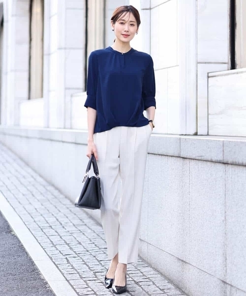 OFUON le MK（オフオンルエムケー）の「テーパードシルエットプルオンパンツ/洗える（スラックス・レディース・ブラック/アイボリー/モカ・36/38/40）」の5枚目の写真