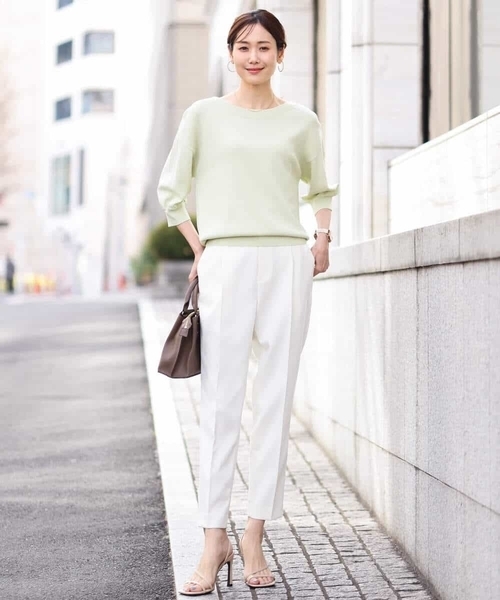 OFUON le MK（オフオンルエムケー）の「テーパードシルエットプルオンパンツ/洗える（スラックス・レディース・ブラック/アイボリー/モカ・36/38/40）」の9枚目の写真