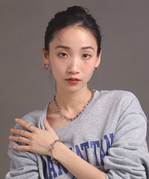 LHME（エルエイチエムイー）の「LHME “Moment”リンクホースシューチェーンネックレス/サージカルステンレス316L（金属アレルギー対応）（ネックレス・レディース・シルバー・40cm）」の8枚目の写真