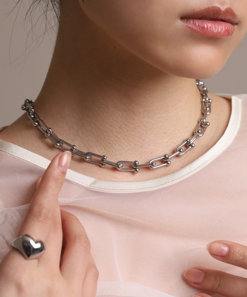 LHME（エルエイチエムイー）の「LHME “Moment”リンクホースシューチェーンネックレス/サージカルステンレス316L（金属アレルギー対応）（ネックレス・レディース・シルバー・40cm）」の17枚目の写真