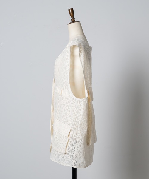 anoco no oheya（アノコノオへヤ）の「lace vest（ベスト・レディース・アイボリー・FREE）」の5枚目の写真