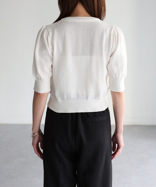 Riberry(リベリー)の「リボン刺繍パフスリーブ半袖ニットカーディガン(カーディガン/ボレロ・レディース・ピンク/ブラック/グレイッシュブルー/オフホワイト・FREE)」の10枚目の写真