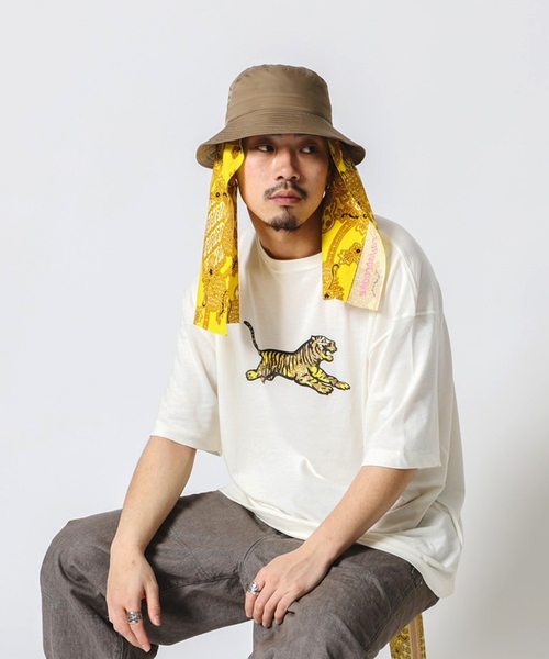 rajabrooke（ラジャブルック）の「【rajabrooke / ラジャブルック】WISM 別注 Asian Batik Tenugui（バンダナ/スカーフ・メンズ・イエロー・FREE）」の7枚目の写真