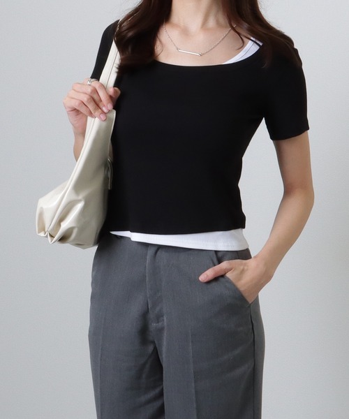 Lace Ladies(レースレディース)の「ラウンドネック フェイクレイヤード 配色 半袖 トップス(Tシャツ/カットソー・レディース・ホワイト/ブラック/グレイッシュベージュ/アイボリー/グレー・S/M/XL)」の4枚目の写真