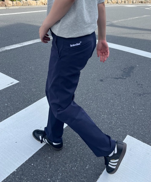 BROKEN BASE(ブロークンベース)の「One point stitch low rise chino(チノパンツ・メンズ・ブラック/ネイビー・MEDIUM/LARGE)」の4枚目の写真
