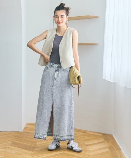 coca(coca)(コカ)の「【WEB限定セール】軽量デニム フロントスリットスカート(デニムスカート・レディース・ライトブルー・S/M/L)」の7枚目の写真