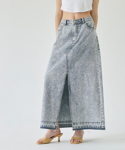 coca(coca)(コカ)の「【WEB限定セール】軽量デニム フロントスリットスカート(デニムスカート・レディース・ライトブルー・S/M/L)」の5枚目の写真