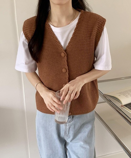 Miniministore(ミニミニストア)の「ニットベスト Vネック レディース ジレ(ベスト・レディース・アイボリー/ブラウン/モカ/ベージュ・FREE)」の15枚目の写真