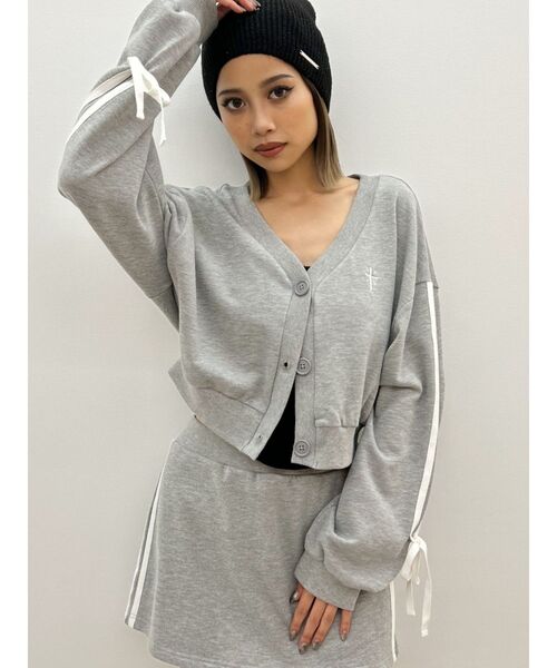 GYDA（ジェイダ）の「【SETUP着用可】クロスポイント2ラインショートスウェットカーディガン（カーディガン/ボレロ・レディース・ブラック/オフホワイト/グレー・FREE）」の3枚目の写真