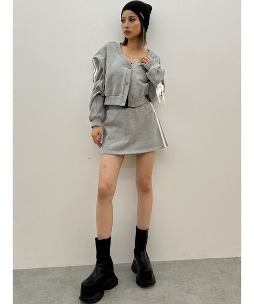 GYDA（ジェイダ）の「【SETUP着用可】クロスポイント2ラインショートスウェットカーディガン（カーディガン/ボレロ・レディース・ブラック/オフホワイト/グレー・FREE）」の21枚目の写真