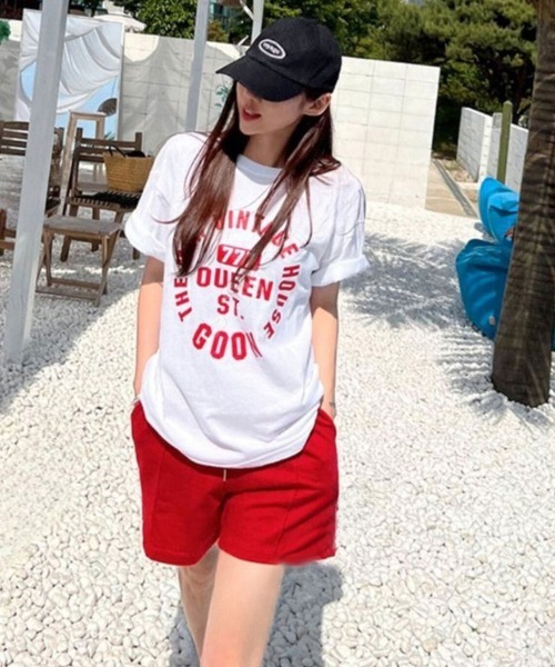 Dalfwin(ダールフィン)の「韓国ファッション 【上下セット】VINTAGEロゴ半袖Tシャツ×ショートパンツセットアップ(ルームウェア/パジャマ・レディース・ブルー系/レッド系/グレー系・FREE)」の14枚目の写真