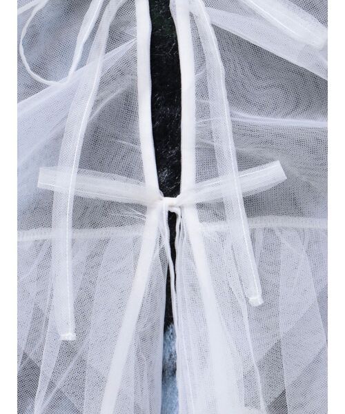 jouetie(ジュエティ)の「チュールドレープフリルベスト(ベスト・レディース・ブルー/オフホワイト/ブラック・MEDIUM)」の8枚目の写真