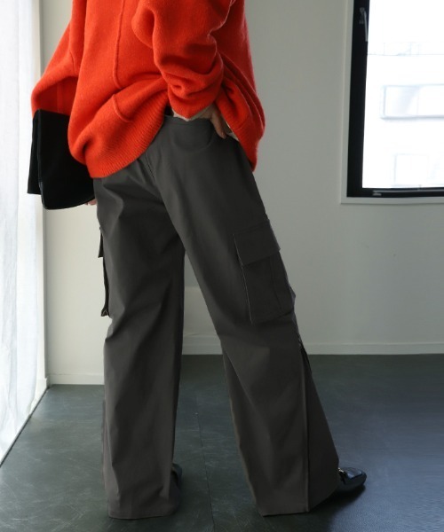 HUG.U(ハグユー)の「テーパード&ワイドパンツ(カーゴパンツ・レディース・ダークグレー/ブラック/カーキ・M(レギュラー丈)/M(トール丈)/L(レギュラー丈)/L(トール丈))」の13枚目の写真