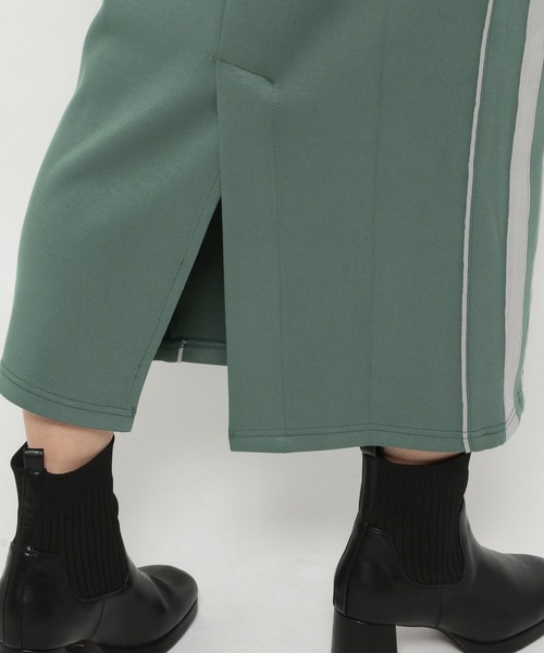 mysty woman(ミスティウーマン)の「サイドラインナロースカート 149655(スカート・レディース・ブラック/グリーン/オフホワイト・FREE)」の9枚目の写真