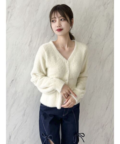 dazzlin(ダズリン)の「ミニシャギーペプラムカーデトップス(ニット/セーター・レディース・チャコールグレー/レッド/オフホワイト・FREE)」の18枚目の写真