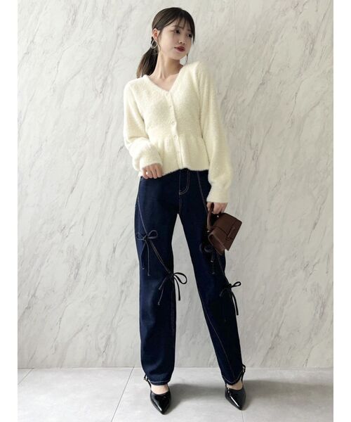 dazzlin(ダズリン)の「ミニシャギーペプラムカーデトップス(ニット/セーター・レディース・チャコールグレー/レッド/オフホワイト・FREE)」の21枚目の写真