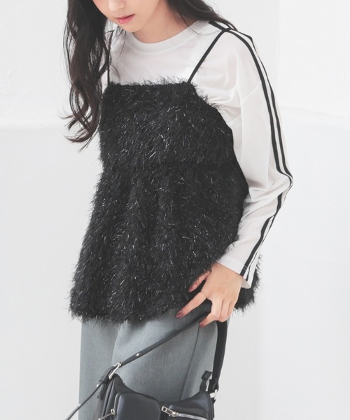 Honeys（ハニーズ）の「フェザーキャミソール（キャミソール・レディース・チャコール/アイボリー/ブラック/グレー・S/M/L）」の2枚目の写真