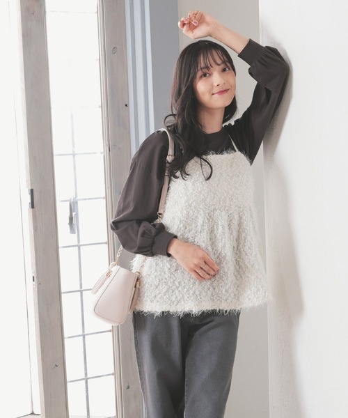 Honeys（ハニーズ）の「フェザーキャミソール（キャミソール・レディース・チャコール/アイボリー/ブラック/グレー・S/M/L）」の7枚目の写真