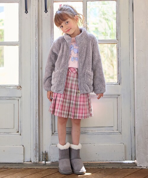 ANY（エニィ）の「ネコポケットボアブルゾン（ブルゾン・キッズ・ライトグリーン系8/ベージュ系6/ライトグレー系/ブラック系/ライラック系8・100/110/120/130）」の6枚目の写真