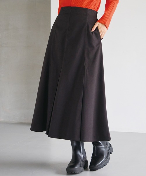 LAVEANGE（ラビアンジェ）の「ミディ丈タックスカート（スカート・レディース・グレー/ブラック/ブラウン・5L/4L/M/3L/LL）」の3枚目の写真