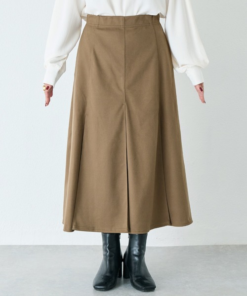 LAVEANGE（ラビアンジェ）の「ミディ丈タックスカート（スカート・レディース・グレー/ブラック/ブラウン・5L/4L/M/3L/LL）」の13枚目の写真