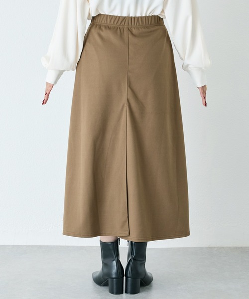 LAVEANGE（ラビアンジェ）の「ミディ丈タックスカート（スカート・レディース・グレー/ブラック/ブラウン・5L/4L/M/3L/LL）」の15枚目の写真