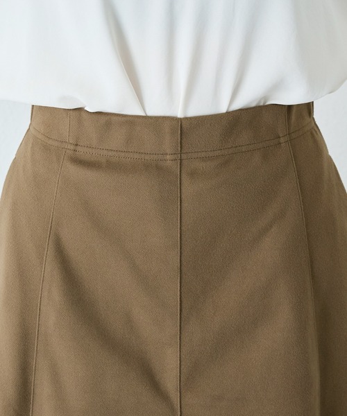 LAVEANGE（ラビアンジェ）の「ミディ丈タックスカート（スカート・レディース・グレー/ブラック/ブラウン・5L/4L/M/3L/LL）」の16枚目の写真