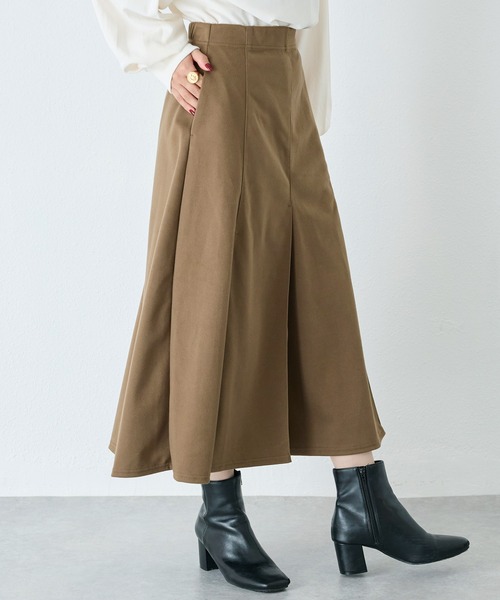 LAVEANGE（ラビアンジェ）の「ミディ丈タックスカート（スカート・レディース・グレー/ブラック/ブラウン・5L/4L/M/3L/LL）」の6枚目の写真