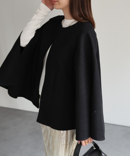 sakishimatokyo（サキシマトーキョー）の「フェイクウール フレア切り替えポンチョ/ケープ（ポンチョ・レディース・ブラック/チャコール/ベージュ/ブラウン・FREE）」の19枚目の写真