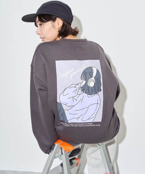 WEGO(ウィゴー)の「WEGO/ガールイラストグラフィックプルオーバー(スウェット・メンズ・チャコールグレー/アッシュグレー/ブラウン・MEDIUM/LARGE)」の8枚目の写真