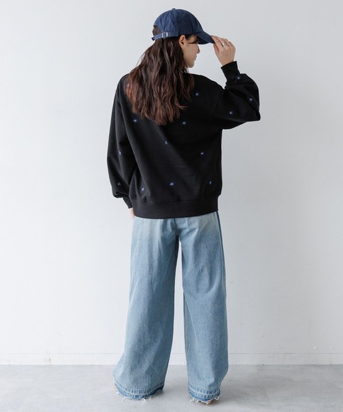 RAGEBLUE(レイジブルー)の「ミニフラワー刺繍ルーズスウェット(スウェット・レディース・ブラウン/オフホワイト/ブラック・FREE)」の10枚目の写真